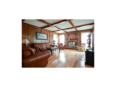 Great Room (bamboo floors) & Fireplace