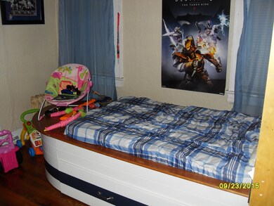 176 Jefferson St, Newark, NJ 07105 - photo 4