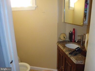 7200 Spruce St, Upper Darby, PA 19082 - photo 7