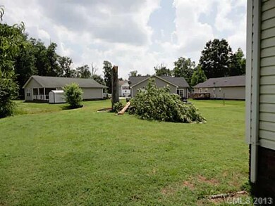 842 Bell Farm Rd, Statesville, NC 28625 - photo 4