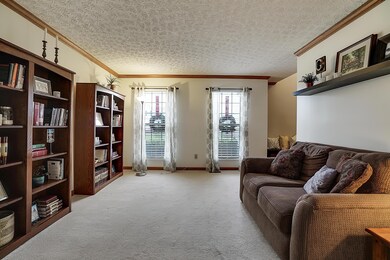 1827 Aurora Ave, Lewis Center, OH 43035 - photo 5