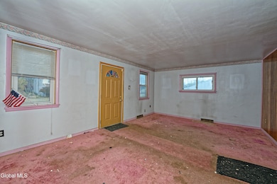 318 Chiswell Rd, Schenectady, NY 12304 - photo 7