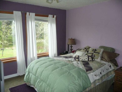 3507 Willapa Rd, Raymond, WA 98577 - photo 4