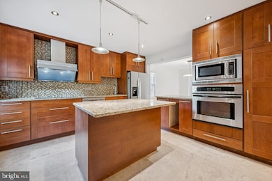 12260 Greenleaf Ave, Potomac, MD 20854 - photo 3