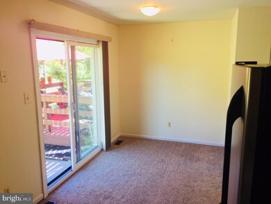 535 Bassett Ln, Norristown, PA 19403 - photo 7