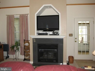 902 Lakeview Pkwy, Locust Grove, VA 22508 - photo 6