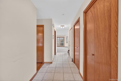 63 Wild Birch Farms, Cortlandt Manor, NY 10567 - photo 3