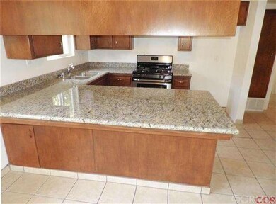 Nice open plan with the kitchen opening to the liv