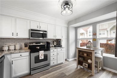 193 Old Village Ln, Bethel Park, PA 15102 - photo 6