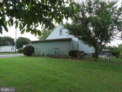 1039 Edenville Rd, Chambersburg, PA 17202 - photo 4