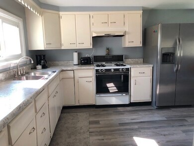 2702 Butt St, Erie, PA 16506 - photo 4