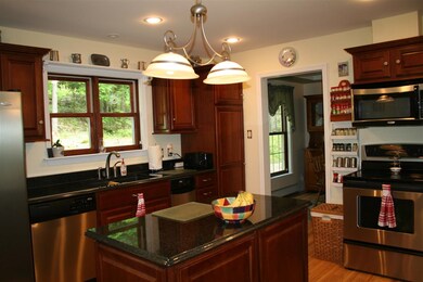 489 Willard Rd, Hartford, VT 05001 - photo 3