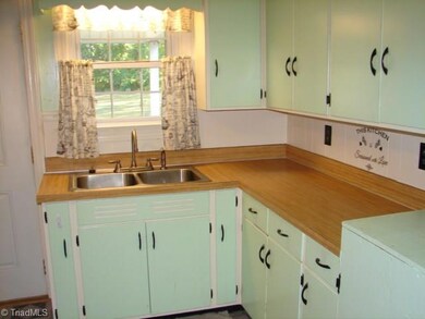 7597 Us Highway 220 S, Asheboro, NC 27205 - photo 3