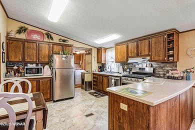 20 Cherry St, Lawrenceville, PA 16929 - photo 4