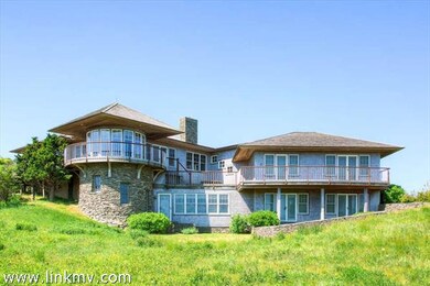 Built by Martha's Vineyard builder Tom Tate