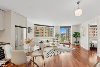 206 E 95th St unit 12B, New York, NY 10128 - photo 2