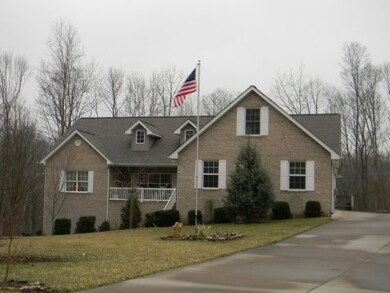 390 Frost Creek Dr, Crossville, TN 38571 - photo 3