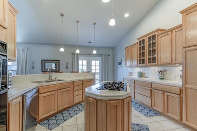 3510 Elizabeth Way, Redding, CA 96001 - photo 6