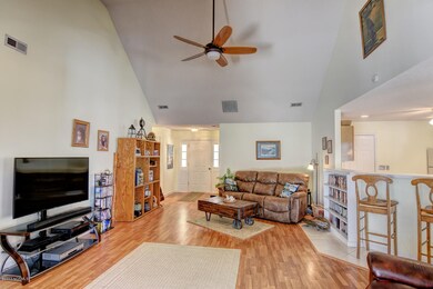 774 Sloop Pointe Ln Kure Beach-large-008