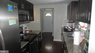 4906 Manor Dr, Oxon Hill, MD 20745 - photo 7