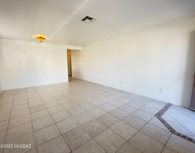 3933 W Rock Basin Ln, Tucson, AZ 85745 - photo 4