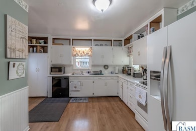 711 E Blue Earth St, Lake Crystal, MN 56055 - photo 7