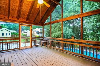 12213 Guinevere Rd, Glenn Dale, MD 20769 - photo 3