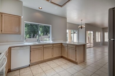 16606 S 15th St-25