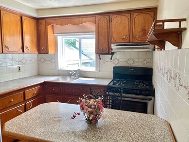 249 Griffin St, Fall River, MA 02724 - photo 5