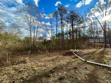 300 Foxwood Dr, Burnside, KY 42519 - photo 5