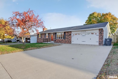 1123 27th Ave N, Clinton, IA 52732 - photo 2