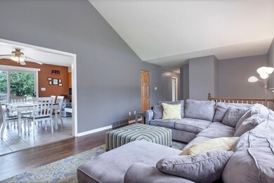 701 N Robin Ct, Griffith, IN 46319 - photo 4