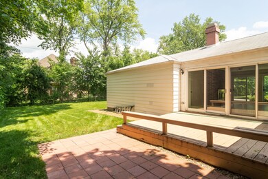 2196 Scott Rd, Northbrook, IL 60062 - photo 5