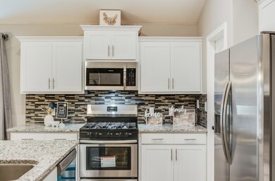 13752 Villa Vista Ave, Horizon City, TX 79928 - photo 4