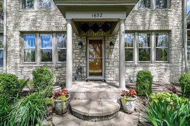 1652 Cambridge Blvd, Columbus, OH 43212 - photo 3