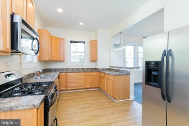 5318 Catalpha Rd, Baltimore, MD 21214 - photo 5