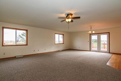 17123 W Emery Rd, Evansville, WI 53536 - photo 3