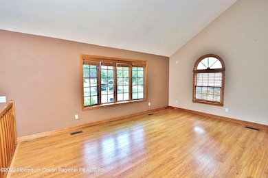 957 Vaughn Ave, Toms River, NJ 08753 - photo 6