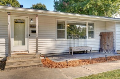 2627 E Horning St-5