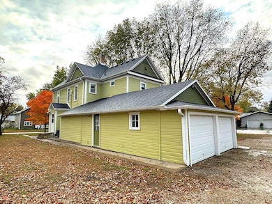 2207 16th St, Emmetsburg, IA 50536 - photo 3