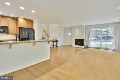 1402 Wake Forest Dr, Alexandria, VA 22307 - photo 3