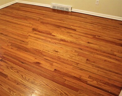 903 Sycamore Dr, Manchester, TN 37355 - photo 4