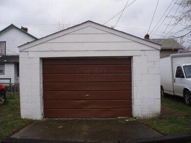 2410 Sullivant garage