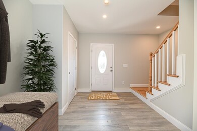 Vitally staged entry way