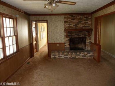 2274 Lambert Dr, Asheboro, NC 27205 - photo 4