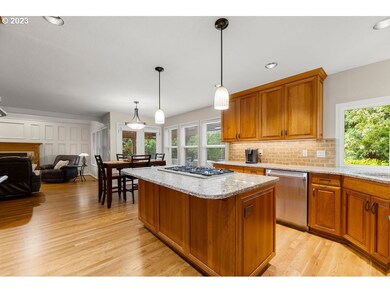 17144 Warren Ct, Lake Oswego, OR 97035 - photo 4