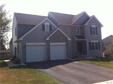 4508 Troxell Dr, Whitehall, PA 18052 - photo 3