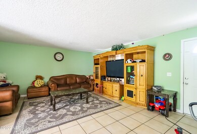 8948 Sandusky Ave S, Jacksonville, FL 32216 - photo 3