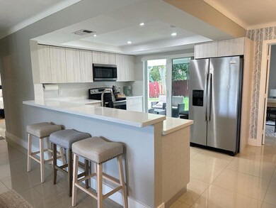 426 SW 8th Ave, Boynton Beach, FL 33435 - photo 4