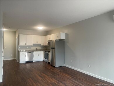 85 Hemingway Ave unit 39, East Haven, CT 06512 - photo 3